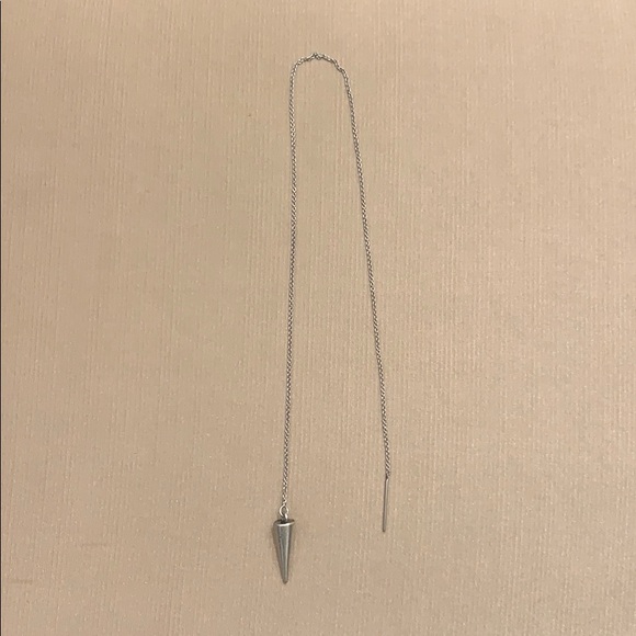 Unique earring. - Picture 4 of 4